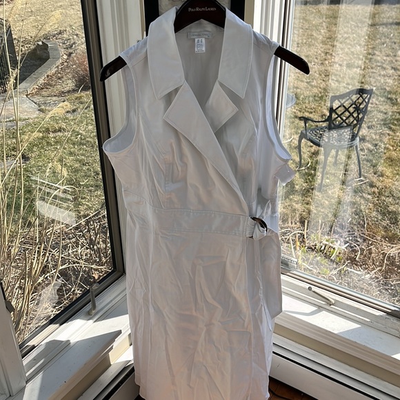 London times women’s size 16. Falls at the mid lower leg. Beautiful white. - Picture 4 of 8